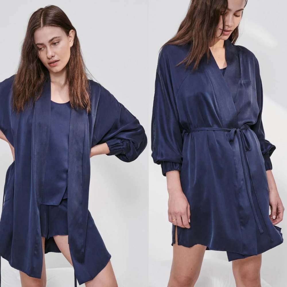 Lunya Washable Silk Robe SZ 1X Deep Blue Hypoallergenic Removable Belt - Picture 1 of 7